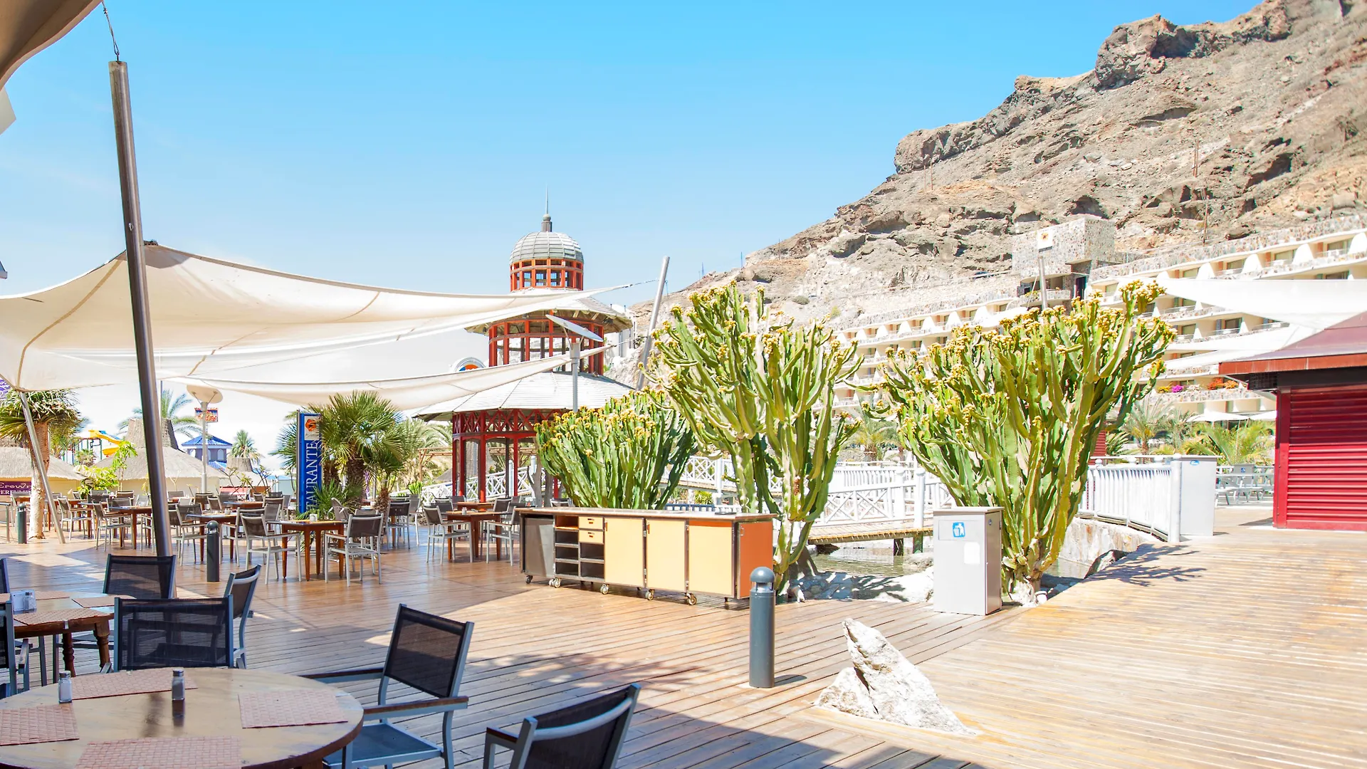 Hotel Livvo Lago Taurito & Aquapark 3*,  Spain